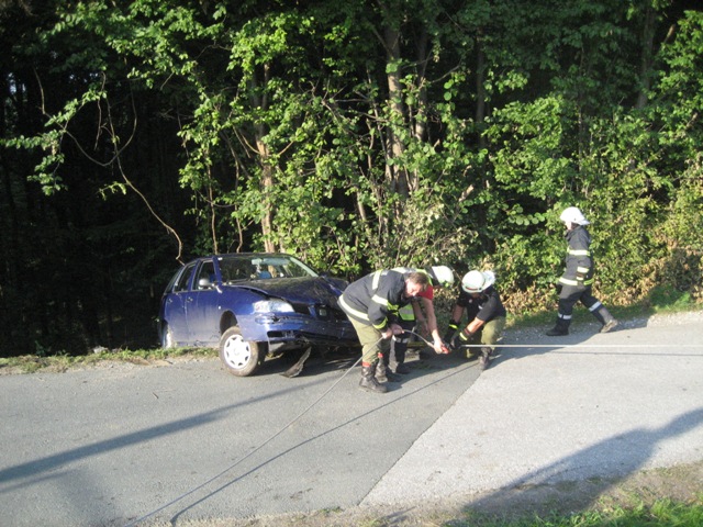 Verkehrsunfall (Fotos)