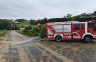 Aufräumarbeiten nach Starkregen im Ortsteil Prüfing